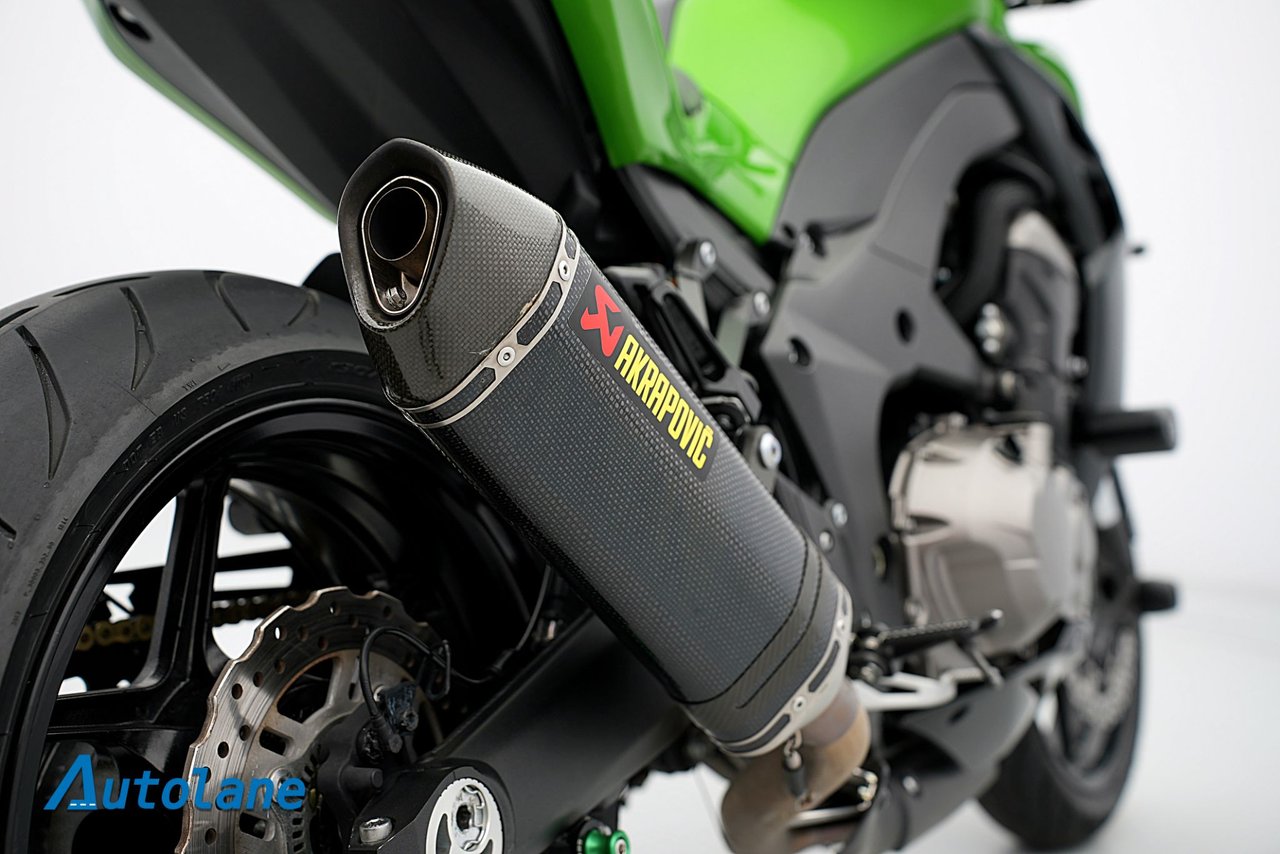 Kawasaki Z1000 *Akrapovic Hel...