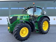 John Deere 6215R