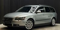 Volvo V50 2.4 Nybesiktad Låga Mil Auto kamrem bytt Dragkrok