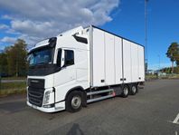 Volvo FH 6x2 Skåpbil