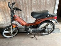 Moped Peugeot Fox