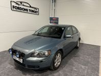 Volvo S40 2.4 Kinetic|Motorvärme|Ny Besiktad|Ny Servad|