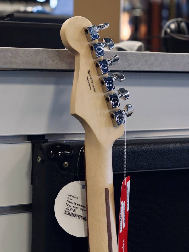 Fender Player Stratocaster PF...