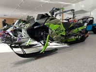 Arctic Cat M 8000