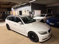 BMW 320i LCI (2010) vit,A-Traktor/ Hemleverans