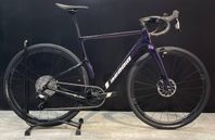 BERRIA ALLROAD GRAVEL APEX AXS