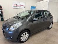 Toyota Yaris 5-dörrar 1.3 VVT-i Låga mil Nybesiktad