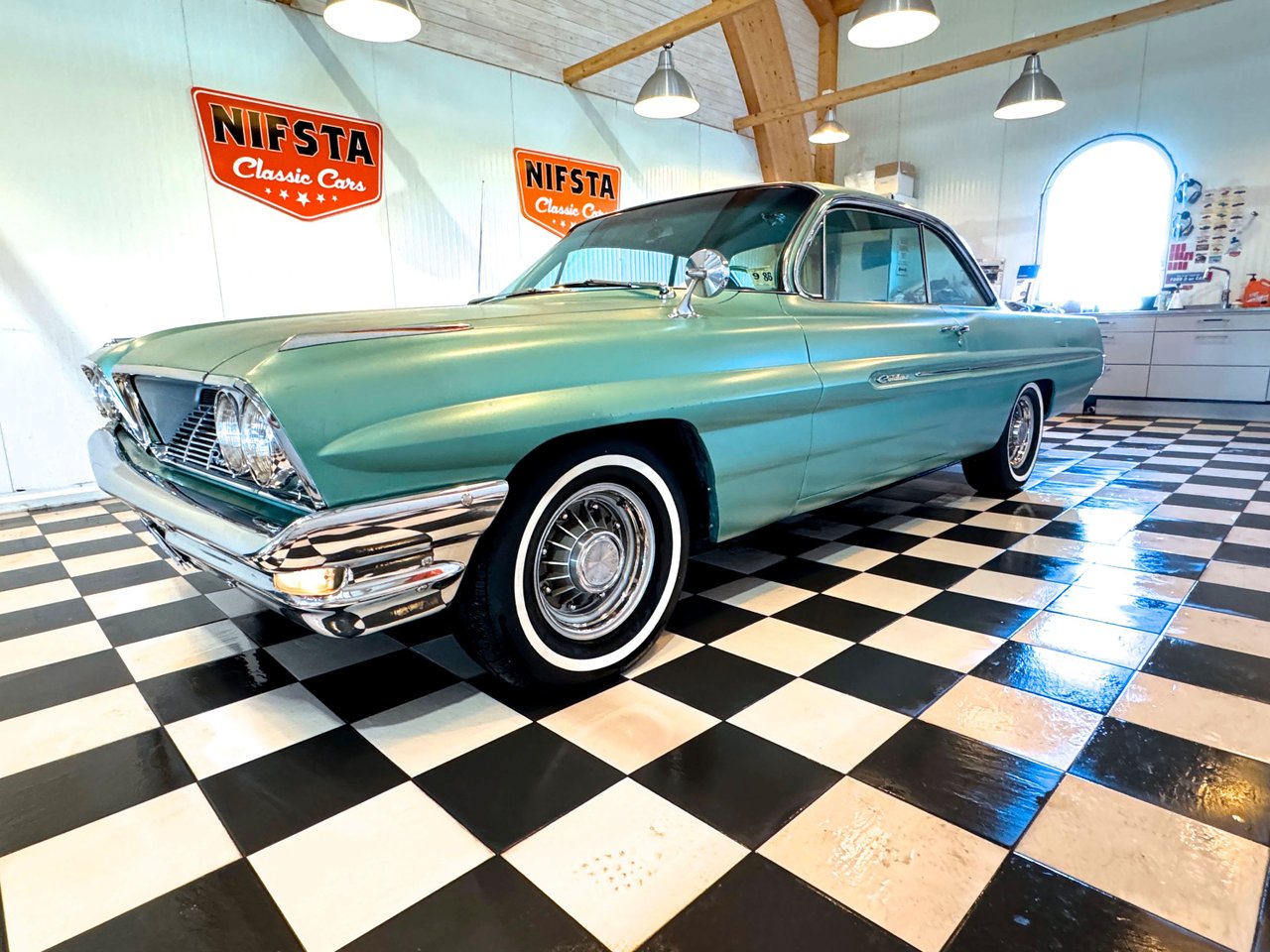 Pontiac Catalina Bubbletop / ...
