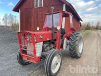 Traktor MASSEY FERGUSON 135