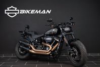 Harley-Davidson Fat Bob Helt rätt utrustning! Just nu 3.95%