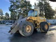 HJULLASTARE VOLVO L220 D (SE VIDEO)