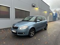 Skoda Fabia 1.4   Nybesiktad