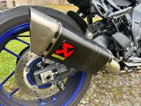 Akrapovic Carbon Helsystem Yamaha MT 09