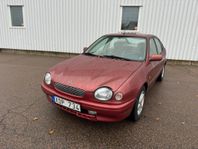 Toyota Corolla Liftback 1.6 Automat 13400 Mil