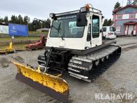 Pistmaskin Iller D300 S/P med snöblad och dra