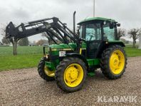 Traktor John Deere 2250 med frontlastare