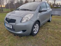 Toyota Yaris 5-dörrar 1.3 VVT-i Euro 4 / Ny bes / Ny servad