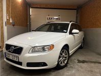 Volvo V70 D4 AWD 5-CYL Geartronic Momentum/1 BRUKARE/SKINN