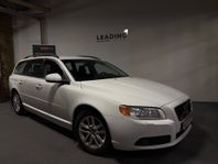 Volvo V70 D4 AWD 5-CYL Geartronic Momentum/1 BRUKARE/SKINN