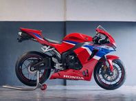 Honda CBR600RR 2025 *Förboka nu* begränsat antal