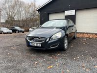 Volvo V60 D2 Summum, Bytt kamrem, Nybesiktigad