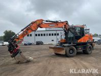 Grävmaskin Doosan DX160W med tippsläp