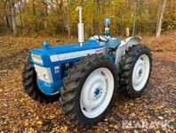 Veterantraktor Ford County 654 Super 4