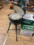 Big Green Egg Minimax, Demo