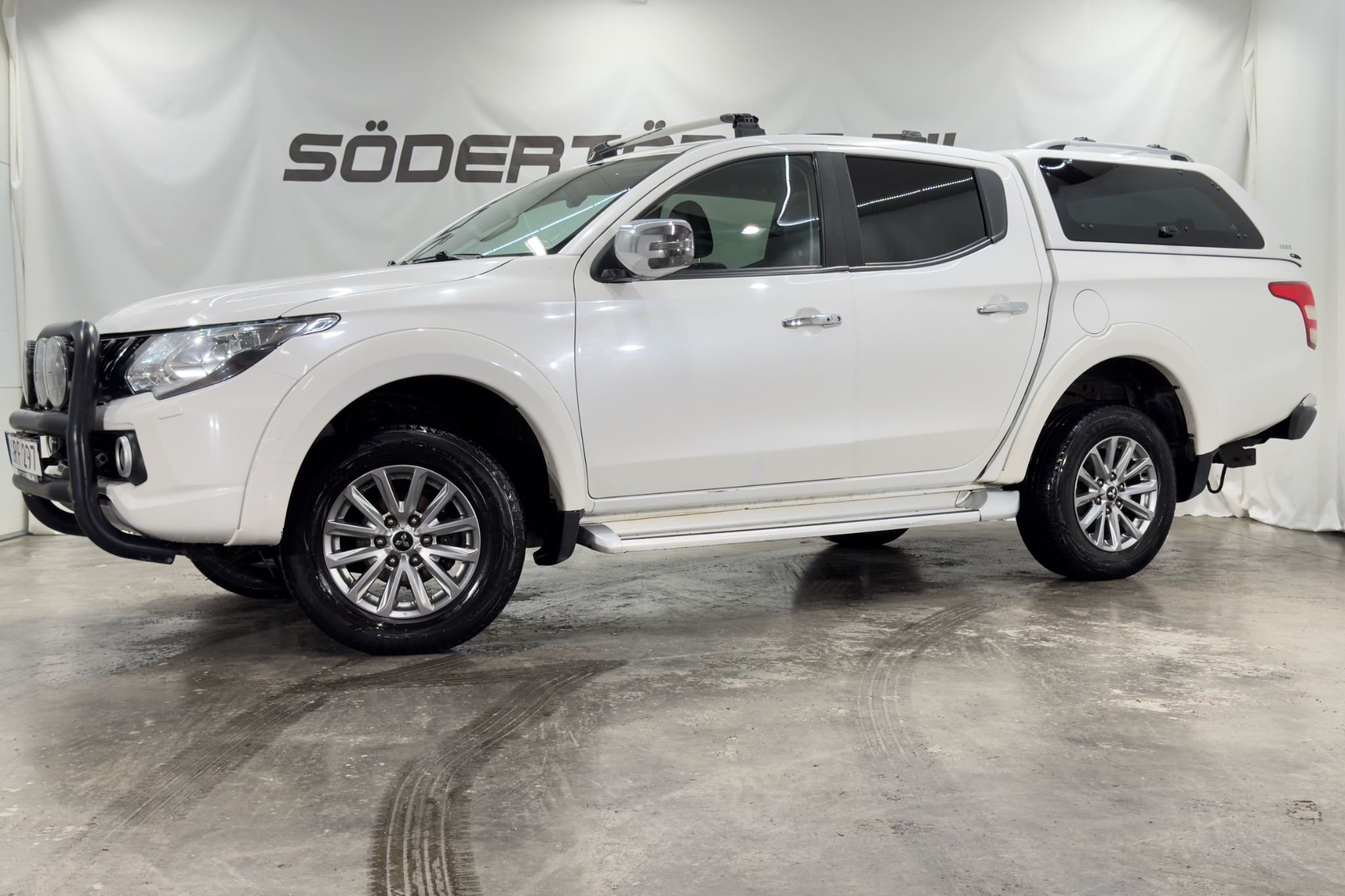 Mitsubishi L200 Dubbelhytt 2.4 IC/TC DI-D 4WD Automatisk, 181hk, 2019