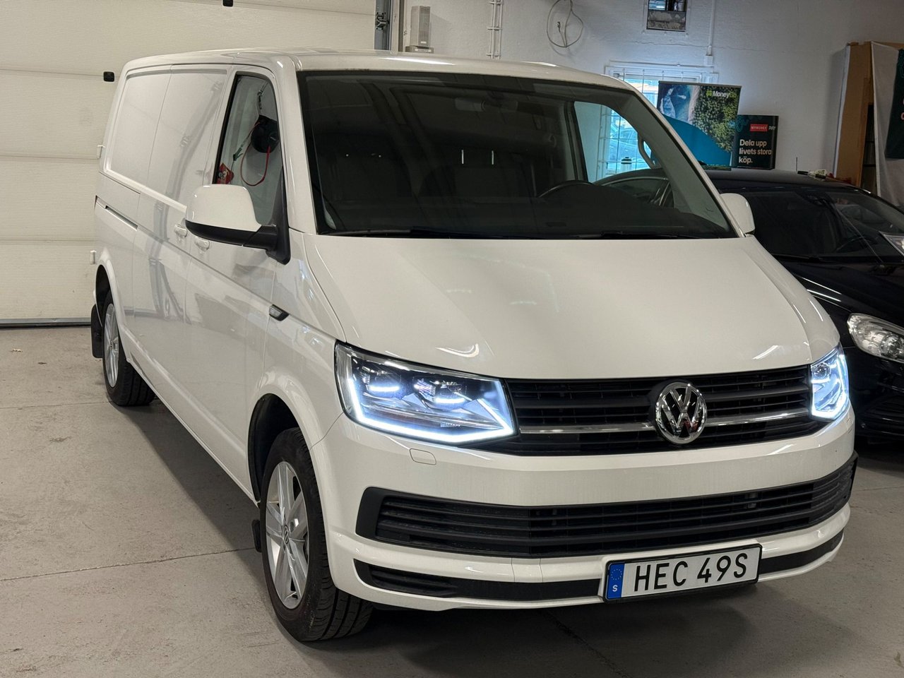 Volkswagen Transporter T6.1 A...
