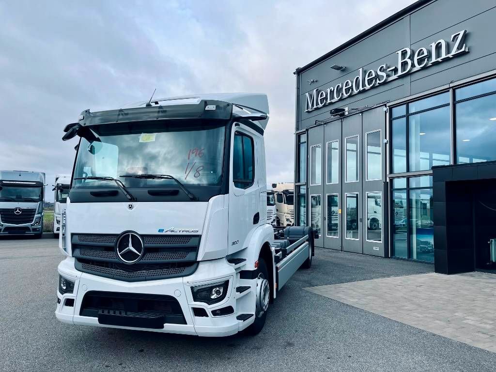 Mercedes-Benz eActros e300 – ...