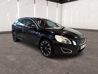 Volvo V60 T4F Momentum (180hk) M-värme / Ny besiktigad