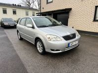 Toyota Corolla 1.6 110hk VVT-i Nybesiktigad Taklucka Lågmil