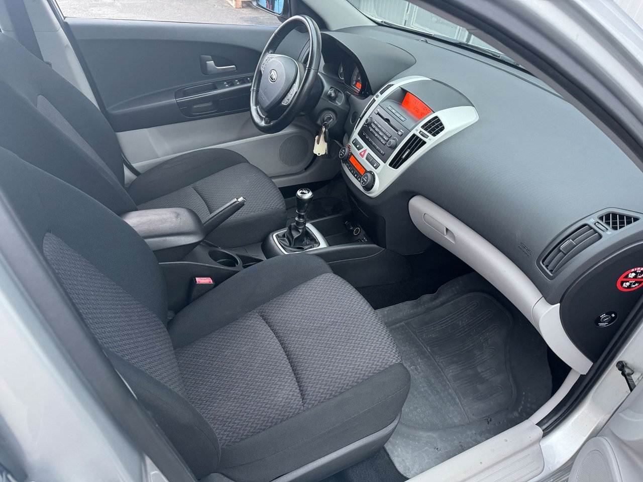 Kia cee'd 1.6 CRDi Manuell, 5-trinn, 115ps, 2008