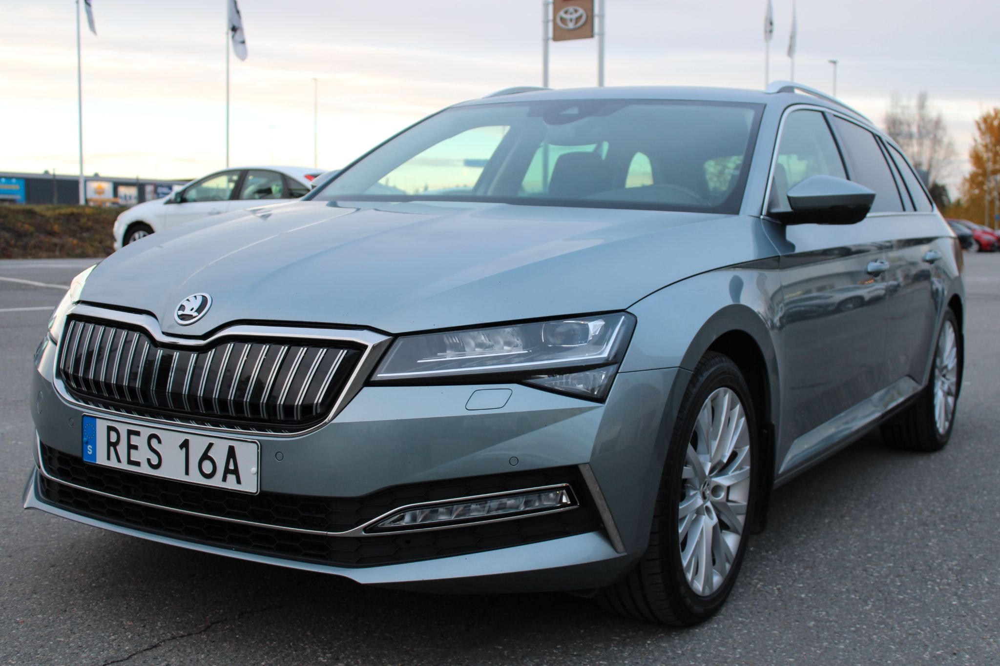 Škoda Superb iV Kombi 1.4 Plug-in Hybrid DSG Sekventiell, 218hk, 2021