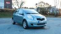 Toyota Yaris 5-DÖRRAR 1.3 VVT-i  87HK ISOFIX NY-SERVAD & BES