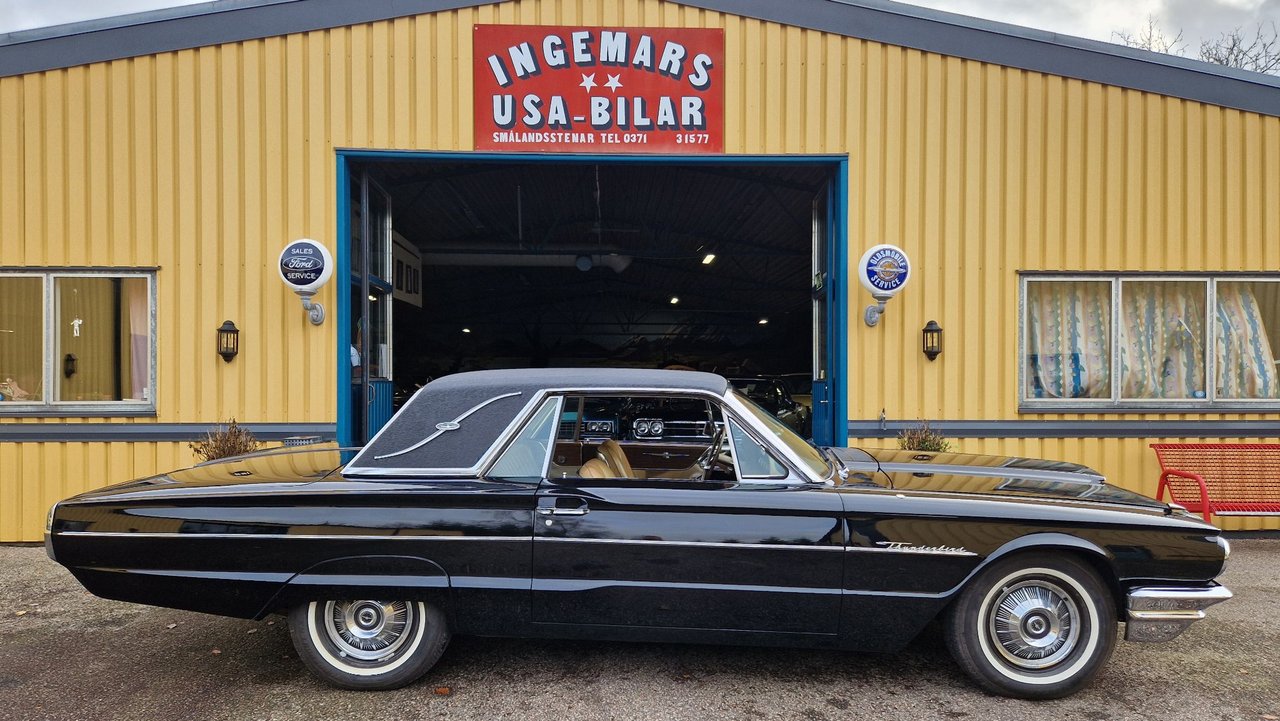 Ford Thunderbird Landau 6.4 V...