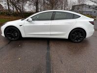 Tesla Model 3 VI KÖPER TESLA MED MOMS FÖR EXPORT!