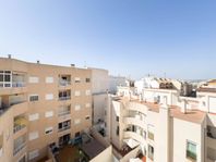 Trivsam lägenhet i söderläge ( Torrevieja)