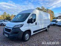 Peugeot Boxer Van 335 2.2 BlueHDi