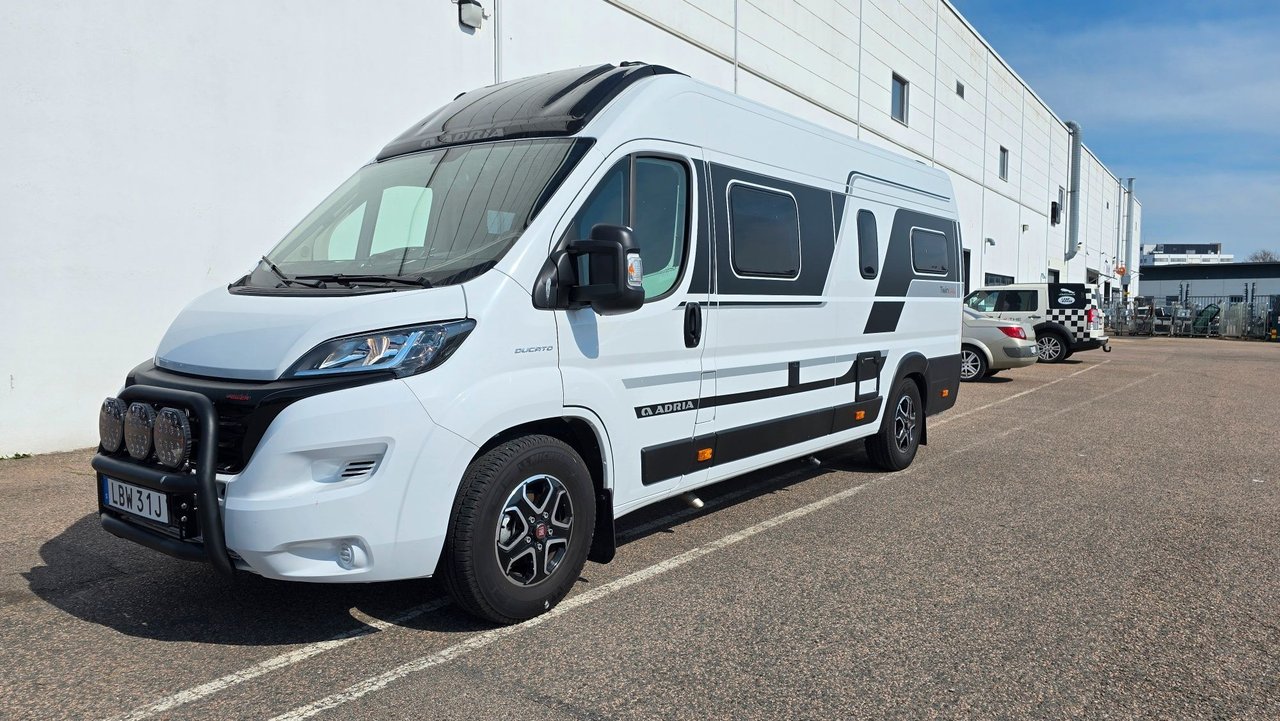 Adria Twin Supreme SGX 640 16...