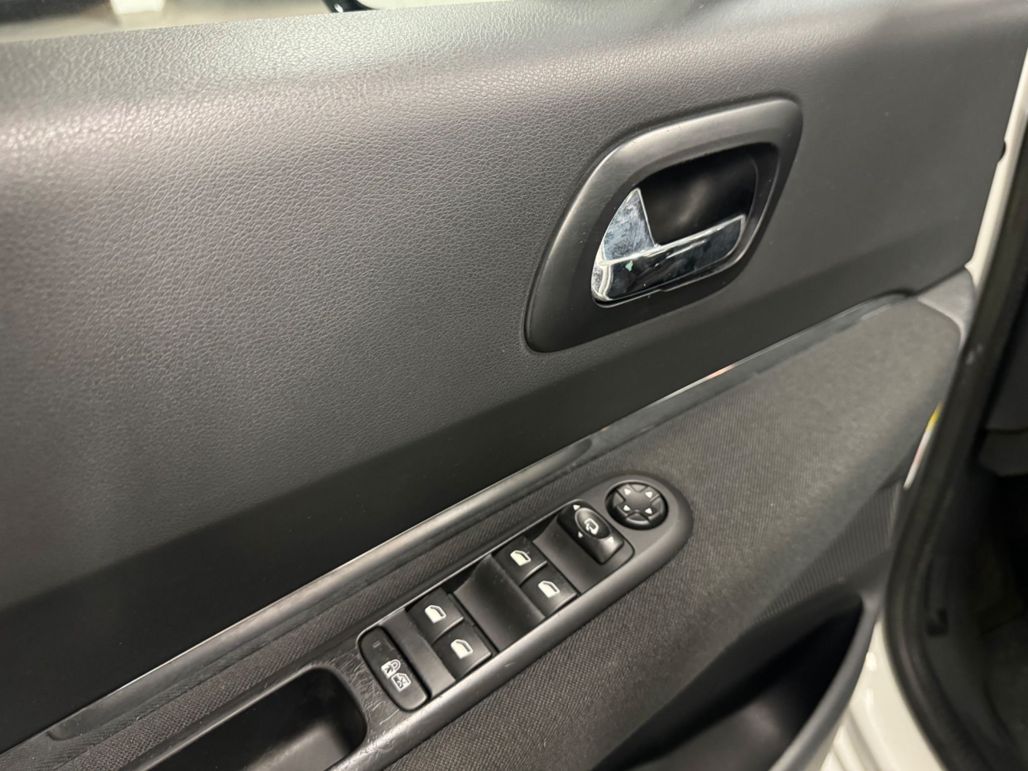 Peugeot 3008 2.0 Hybrid4 EGS, 6-trinn, 200hk, 2012