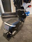 Peugeot YADEA elmoped C1s  Ny maskin Endast 229:- HÖSTREA