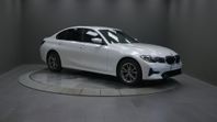 BMW 320 d xDrive SportLine/ RÄNTA 4,95%/ Värmare/ Drag