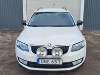 Skoda Octavia Kombi 1.6 TDI 4x4  Drag Värmare 110hk