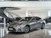 Lexus ES 300h 2.5 E-CVT 218hk / Sv.såld / Comfort / Taklucka