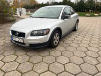 Volvo C30 2.0 D Kinetic Euro 4, Nybesiktigad, Nyservad