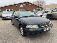 Volvo S40 1.6 SE En ägare  Besiktigas senast 2025-12-31