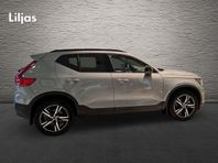 Volvo XC40 B3 FWD Bensin Plus Dark//Drag/360 Kamera/Värmare/