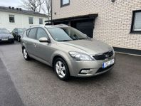 Kia CEED 1.6 115hk CRDi ECO Nybesiktigad Dragkrok 13 200 Mil